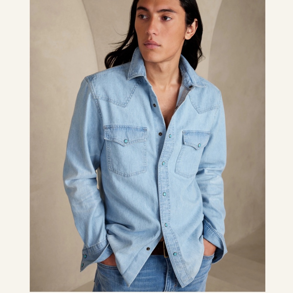 Banana Republic Men’s The Western Denim Shirt